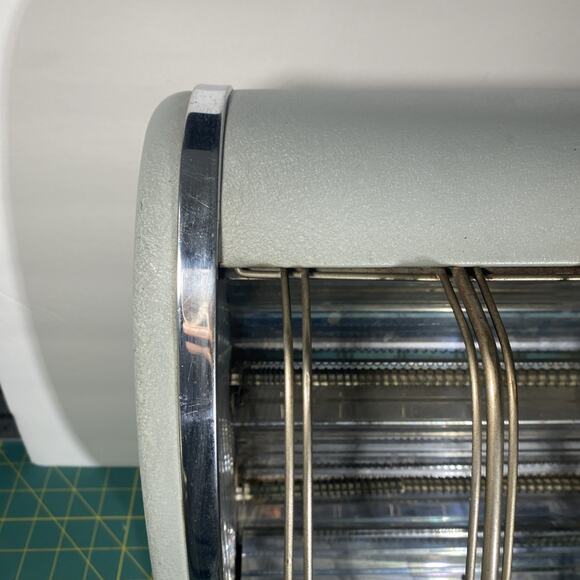 EverHot Ray Vector electric space heater 1950s streamlined  Vintage Streamline Art Deco Everhot Ray Vector portable electric heater *working